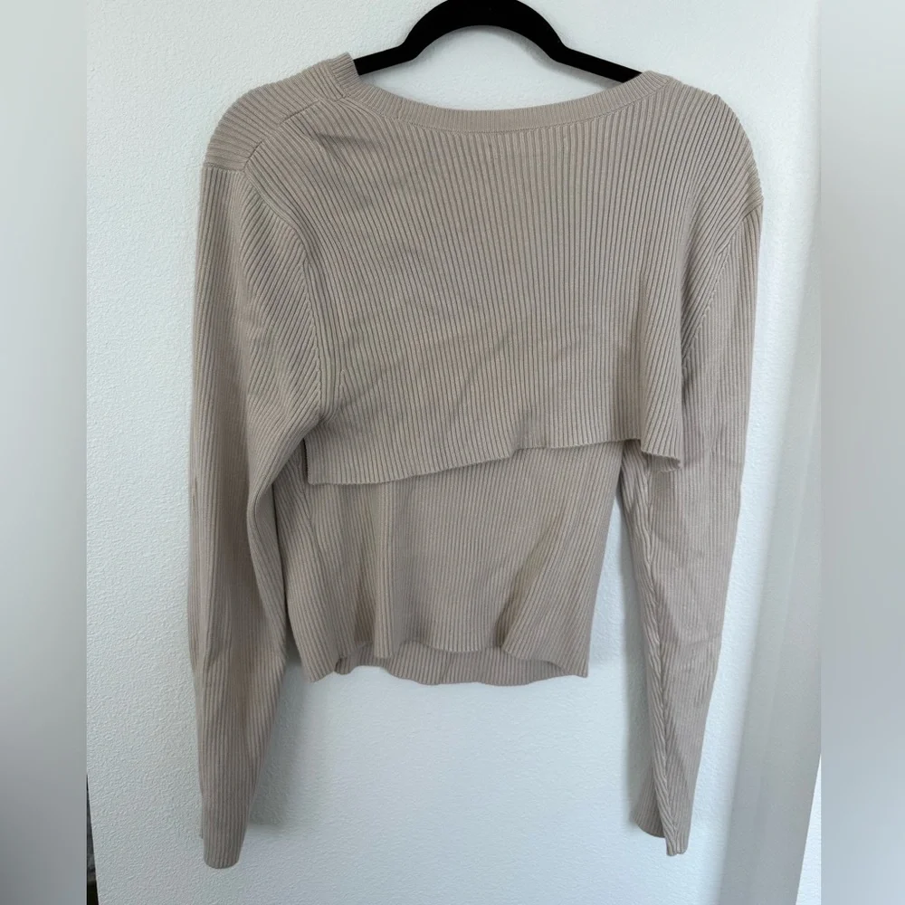Abercrombie & Fitch Two Piece Ribbed Sweater Tank with Sleeves